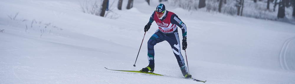 Александр Легков на лыжне