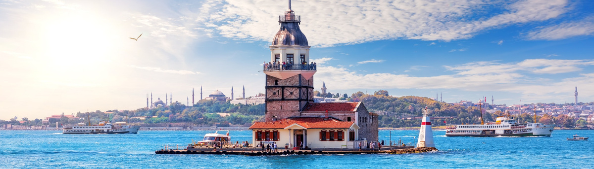 Отели и билеты для поездки в Стамбул