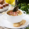 Сытный гороховый суп с&nbsp;копчёностями: пошаговый рецепт