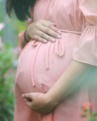 Противопоказания при беременности на ранних сроках и 2 и 3 триместрах - что вредно и нельзя.