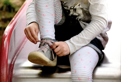 Простой способ научить ребёнка завязывать шнурки