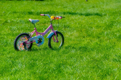 Во&nbsp;сколько лет детям начинать ездить на&nbsp;велосипедах?