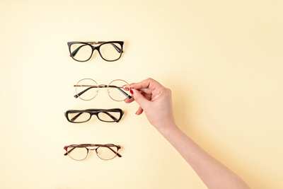 Очки для&nbsp;зрения: как выбрать подходящие линзы и оправу