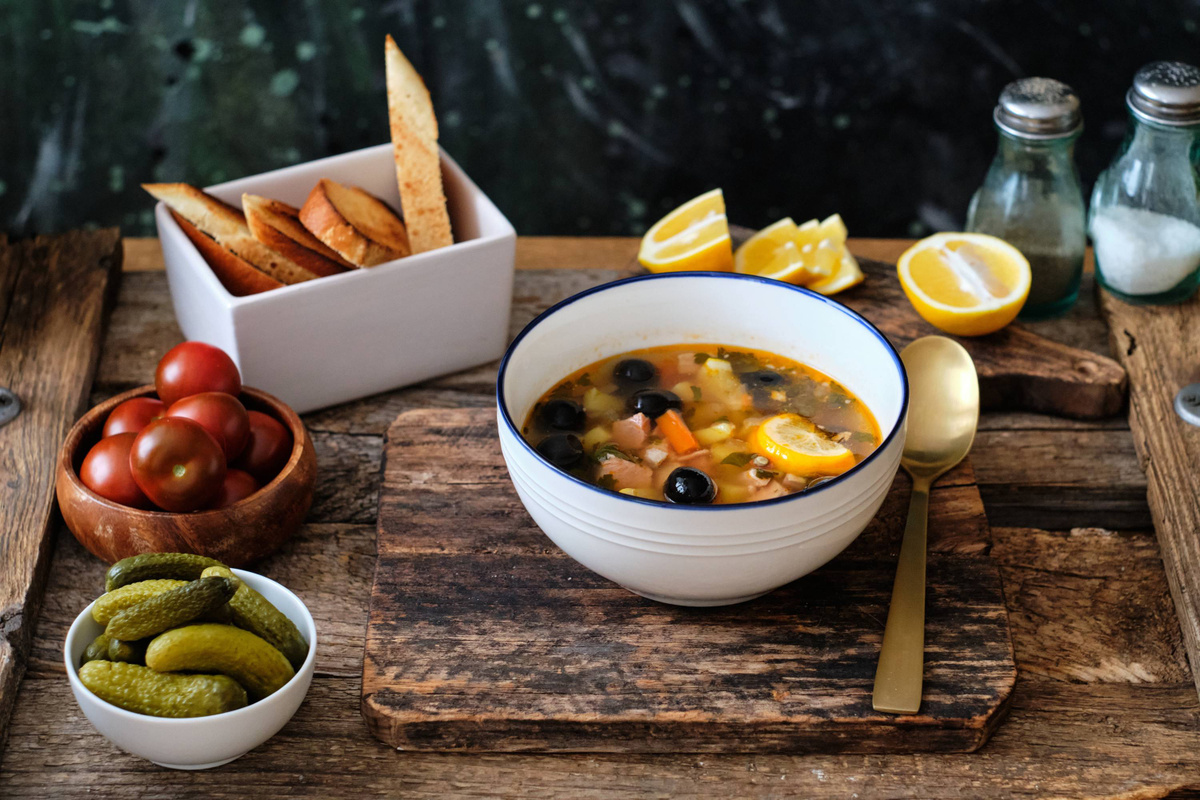 Простой рецепт солянки с маслинами – пошаговый рецепт приготовления с фото
