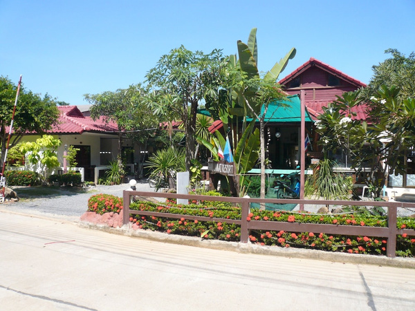 Baan Lamai Resort 2*