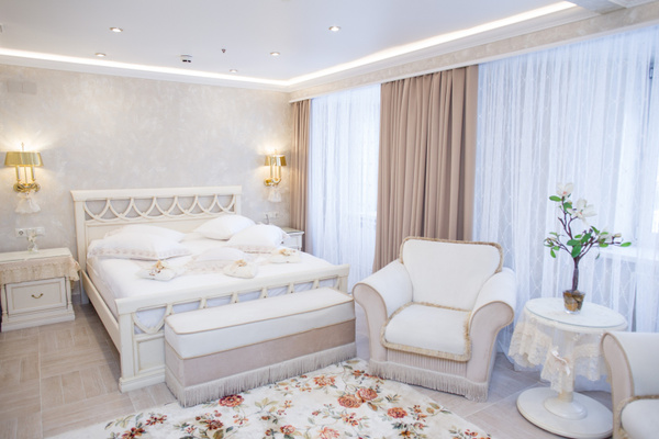 Отель Кристалл Люкс 4*
