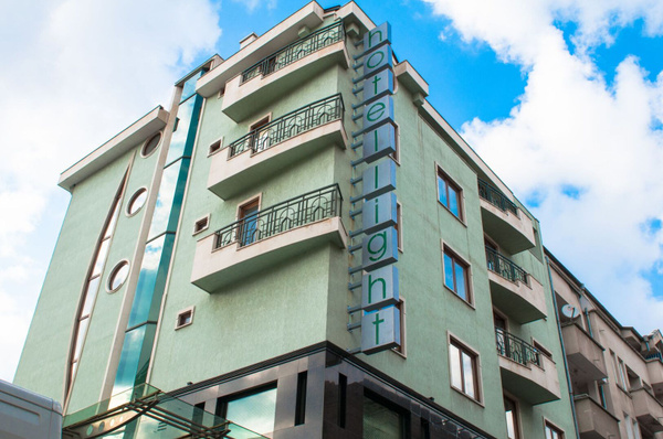 Light Hotel 3*
