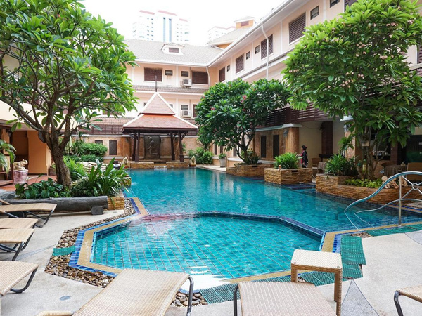 Aiyaree Place Hotel 4*