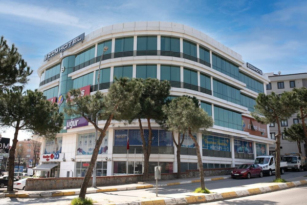 Zoom Hotel 3*