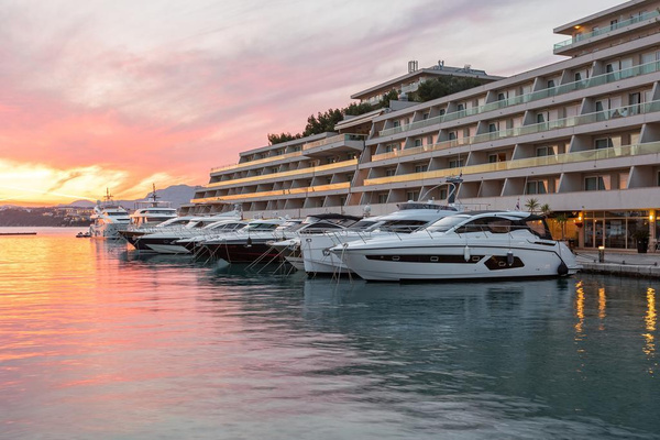 Отель Le Meridien Lav, Split 5*