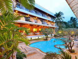 Samui First House Hotel 3*