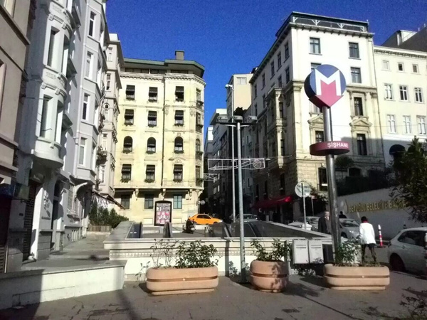 Meroddi La Porta Hotel