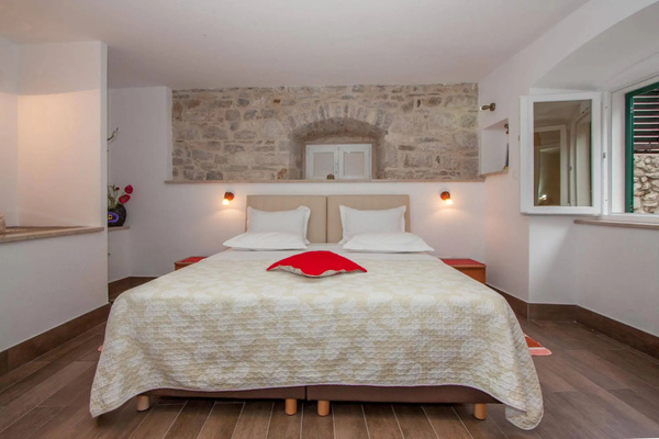 Garden Apartment Hotel 3*