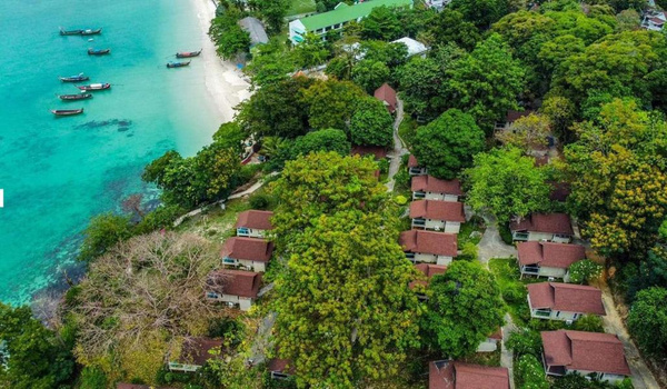 Phi Phi Bayview & Premier Resort 3*