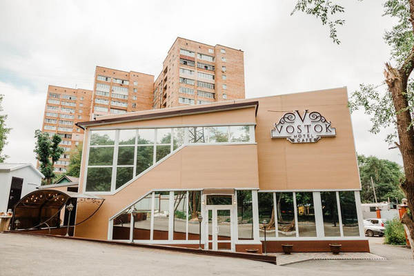 Отель Восток 3*