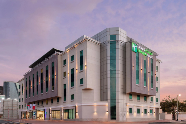 Holiday Inn Express Dubai Safa Park an IHG Hotel 3*