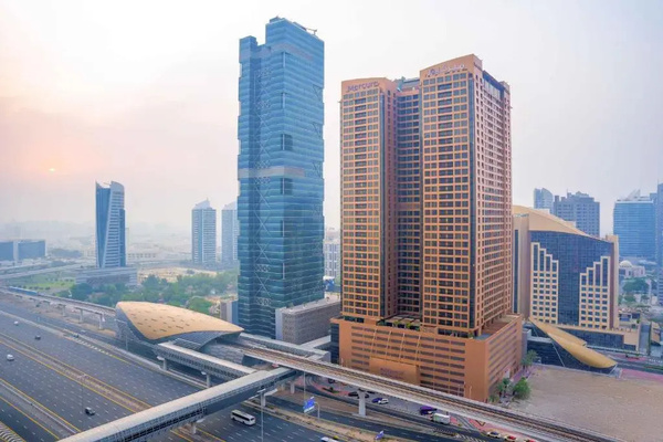 Mercure Dubai Barsha Heights Hotel Suites And Apartments  4*