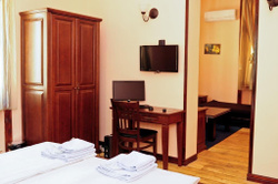 Lopera Guest House 3*
