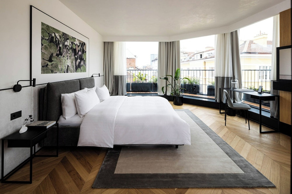 Juno Hotel Sofia, a Member of Design Hotels 5*