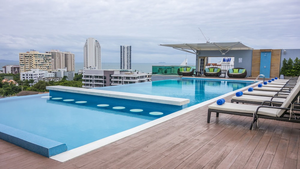 Unique Regency Hotel Pattaya 4*