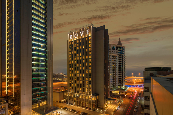 Отель Rove Dubai Marina  3*
