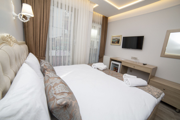 Отель HHK Hotel Downtown 4*